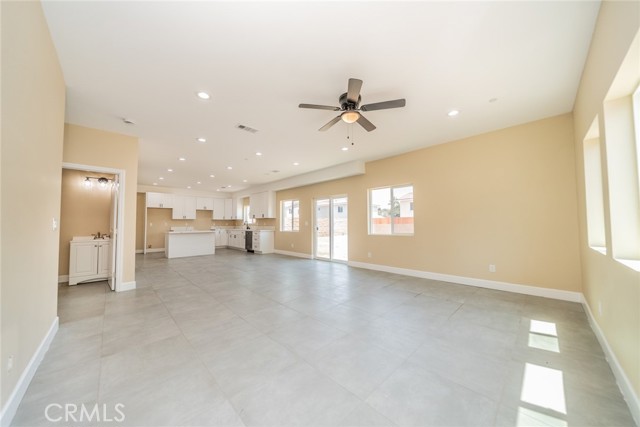 555 N Meridian Avenue, San Bernardino CA: https://media.crmls.org/medias/938ad6c3-68a9-4d77-9d1c-753ebb0db0ab.jpg