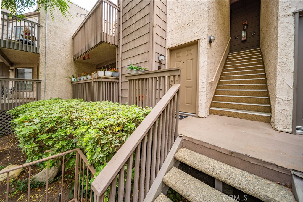 18316 Hatteras Street #26