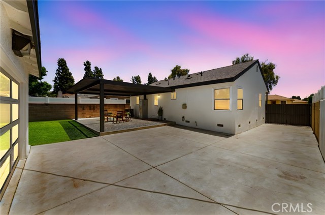 6019 Greentop Street, Lakewood CA: https://media.crmls.org/medias/938bcafa-e823-46a7-bf02-46504214ba83.jpg