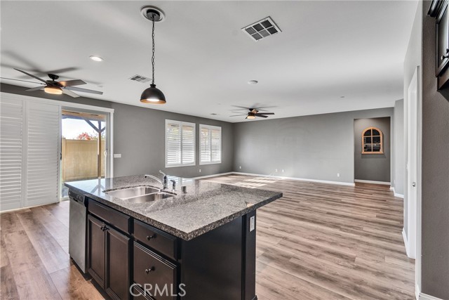 Detail Gallery Image 13 of 40 For 29543 Laredo, Menifee,  CA 92584 - 4 Beds | 2 Baths