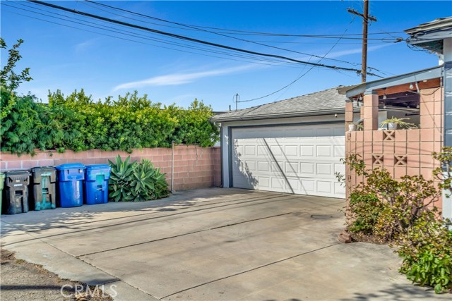12961 Panama Street, Los Angeles CA: https://media.crmls.org/medias/938ca09c-a3de-485a-b94a-c4e32df93e40.jpg