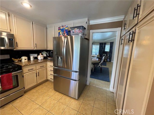 Detail Gallery Image 5 of 9 For 31370 Willowood Way, Menifee,  CA 92584 - 3 Beds | 2 Baths