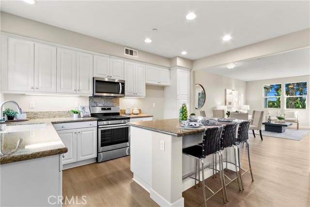 Image 12 of 30 For 52 Preston  