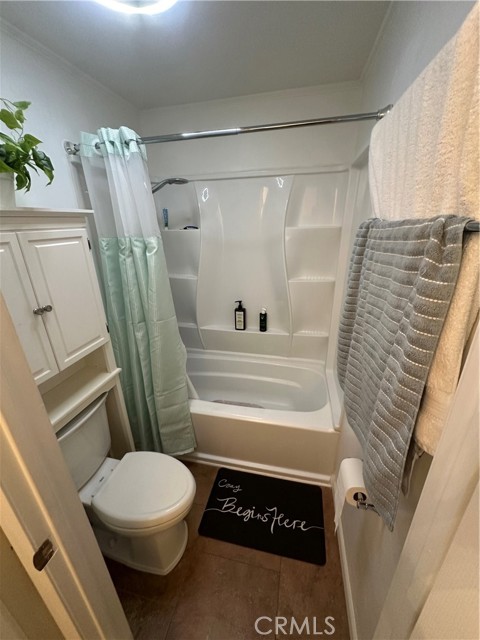 Detail Gallery Image 4 of 12 For 635 N Bristol, Santa Ana,  CA 92703 - 1 Beds | 1 Baths