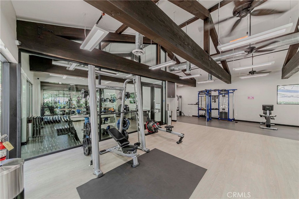 938e0d46 D319 402b B108 0ec31743903c