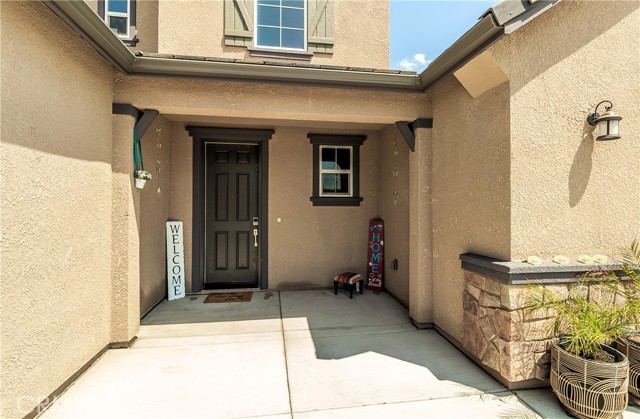 Detail Gallery Image 8 of 43 For 2698 N Arroyo Ave, Fresno,  CA 93727 - 5 Beds | 3/1 Baths