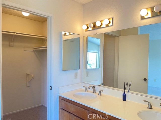 820 Margaret Lane, Walnut CA: https://media.crmls.org/medias/938eae0d-016b-4027-bd0b-4e33a8079eaf.jpg
