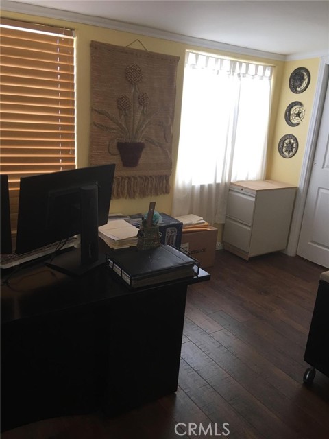 Image 19 of 24 For 1030 Bradbourne Avenue 31