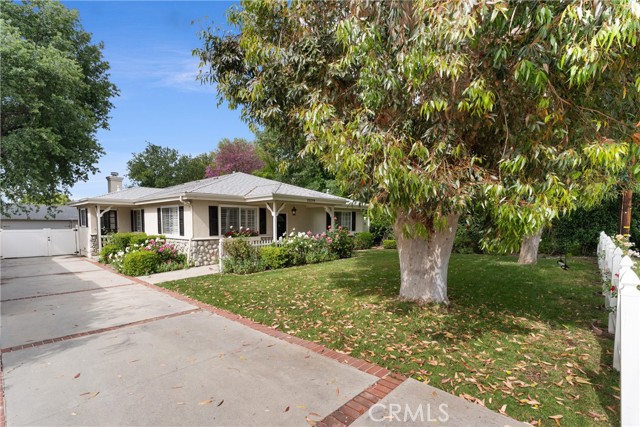 Detail Gallery Image 2 of 18 For 23219 Canzonet St, Woodland Hills,  CA 91367 - 3 Beds | 2/1 Baths