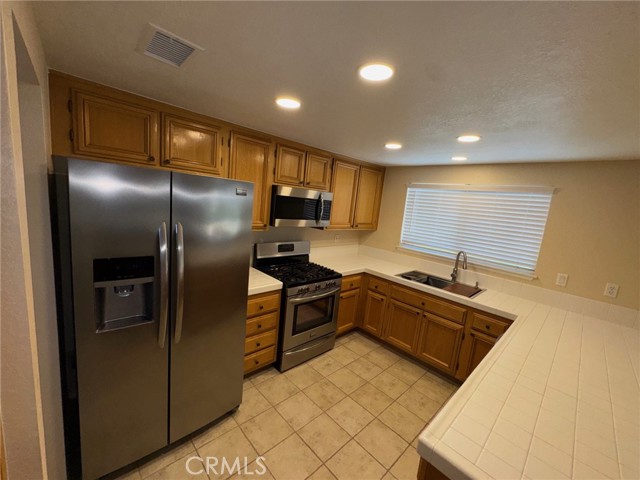 Detail Gallery Image 7 of 39 For 39495 Seven Oaks, Murrieta,  CA 92562 - 4 Beds | 3 Baths