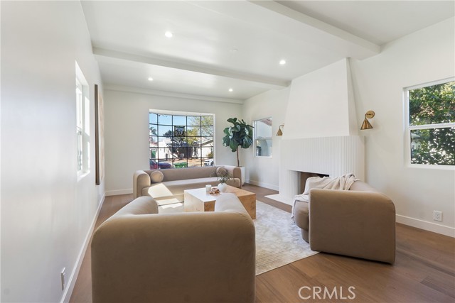 3924 Dublin Avenue, Los Angeles CA: https://media.crmls.org/medias/9391074c-d712-48d4-982b-ef2b0ed16933.jpg