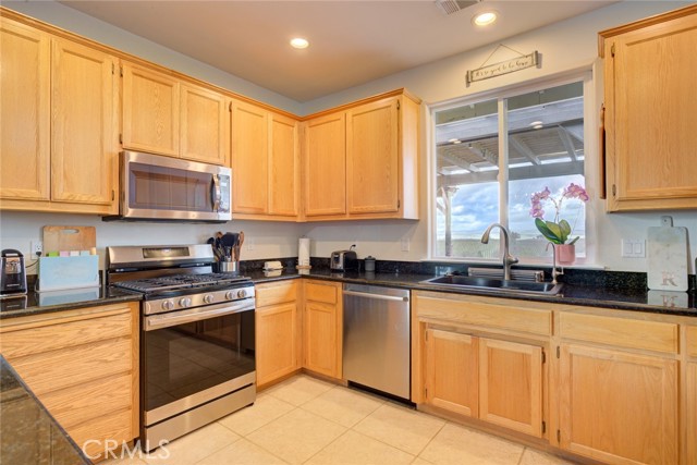 Detail Gallery Image 11 of 64 For 5095 White Tail Place, Paso Robles,  CA 93446 - 4 Beds | 2 Baths