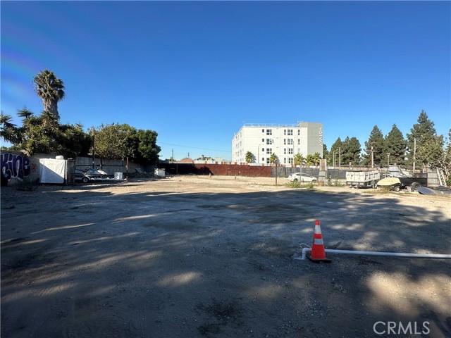 12411 Avalon Boulevard, Los Angeles, California 90061, ,Commercial Lease,For Rent,12411 Avalon Boulevard,CRPW24235018