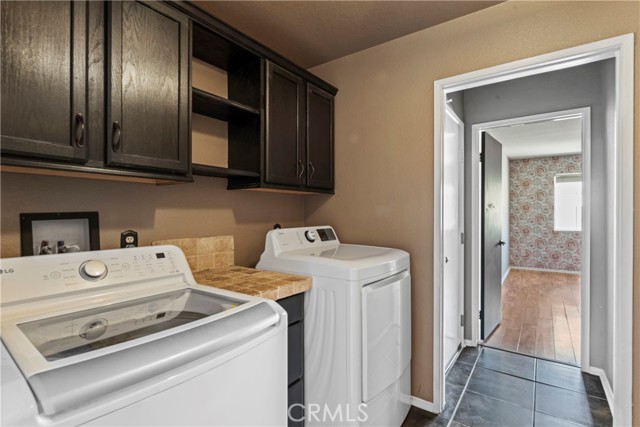 7803 Calle Carrisa Street, Highland CA: https://media.crmls.org/medias/93918dd4-25dd-4008-8856-3ffca02216dc.jpg