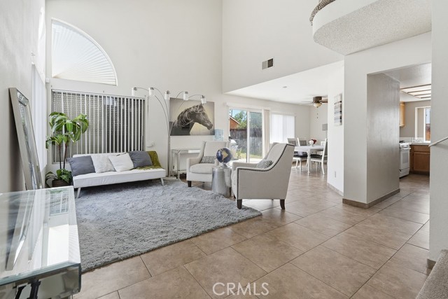 Detail Gallery Image 6 of 68 For 7960 Carlyle Dr, Jurupa Valley,  CA 92509 - 3 Beds | 2/1 Baths