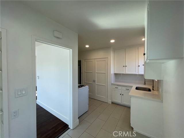 Image 37 of 55 For 2221 Granada Avenue
