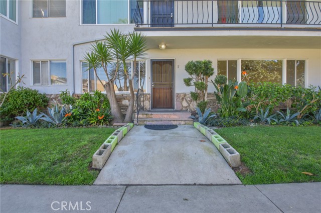 Detail Gallery Image 2 of 24 For 100 Cerritos #7,  Long Beach,  CA 90802 - 1 Beds | 1 Baths