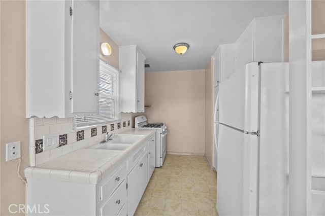 Detail Gallery Image 6 of 12 For 4617 E Ocean Bld #5,  Long Beach,  CA 90803 - 1 Beds | 1 Baths