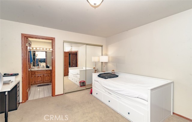 1300 Hidden Springs Drive, Corona CA: https://media.crmls.org/medias/93938aa0-ce06-4c21-bec6-25d677ee5776.jpg