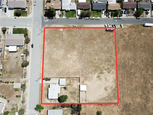 514 E Victory, Banning CA: https://media.crmls.org/medias/9393917a-32ac-4fbe-bde2-a110a1cca085.jpg