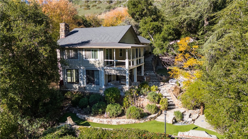 2305 Sugarloaf Drive