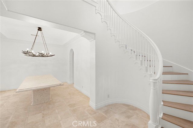 25 Saraceno, Newport Coast CA: https://media.crmls.org/medias/93941bc2-9732-44f7-a7fe-e54605ba060c.jpg