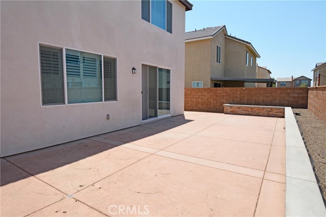 2553 E Kiwi Ct, Ontario CA: https://media.crmls.org/medias/93944c38-1dc0-4706-9715-1f9fd287356c.jpg