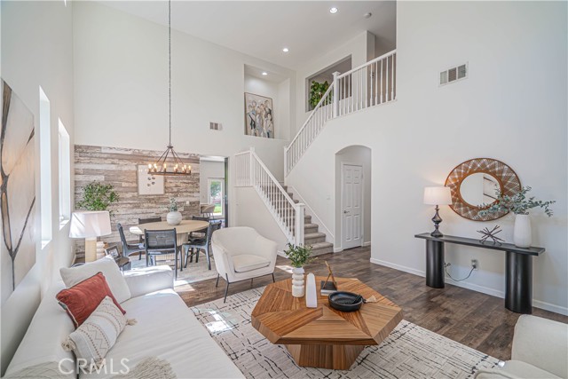 Detail Gallery Image 7 of 62 For 23948 Rustico Ct, Valencia,  CA 91354 - 5 Beds | 3 Baths