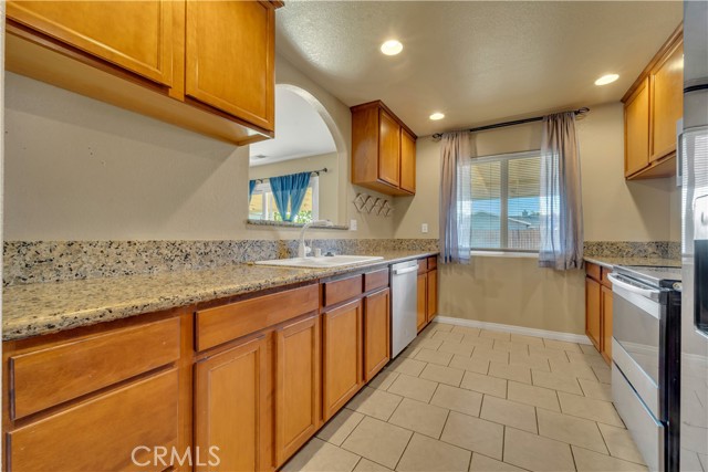 Detail Gallery Image 11 of 28 For 21671 Calhoun Dr, California City,  CA 93505 - 3 Beds | 2 Baths