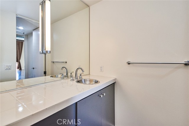 Detail Gallery Image 15 of 25 For 199 City Place Dr, Santa Ana,  CA 92705 - 2 Beds | 2/1 Baths