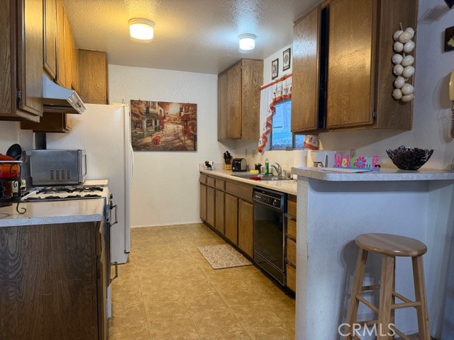 Detail Gallery Image 11 of 34 For 301 Canyon Crest, Lake Arrowhead,  CA 92352 - 3 Beds | 2 Baths