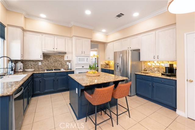 Detail Gallery Image 16 of 59 For 971 Haley Talbert Dr, Corona,  CA 92881 - 4 Beds | 4/1 Baths