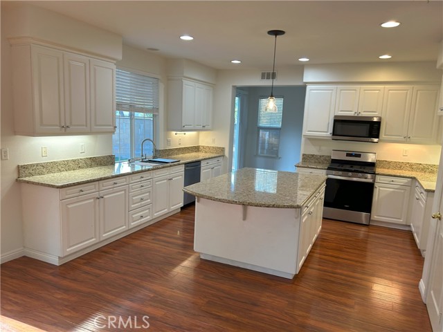 Detail Gallery Image 31 of 64 For 39877 Worthington Pl, Temecula,  CA 92591 - 5 Beds | 3 Baths