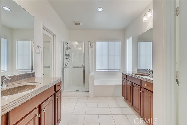 3115 N Sunrise Court, Orange CA: https://media.crmls.org/medias/9398d586-b82b-4a97-9b13-9ed6fa171d8f.jpg