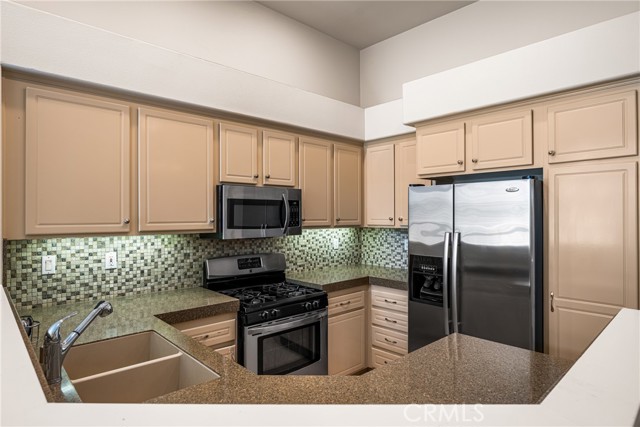 1408 Solvay Aisle, Irvine CA: https://media.crmls.org/medias/9399cb91-9af5-4e05-a6ce-2f8fa5f81b1f.jpg
