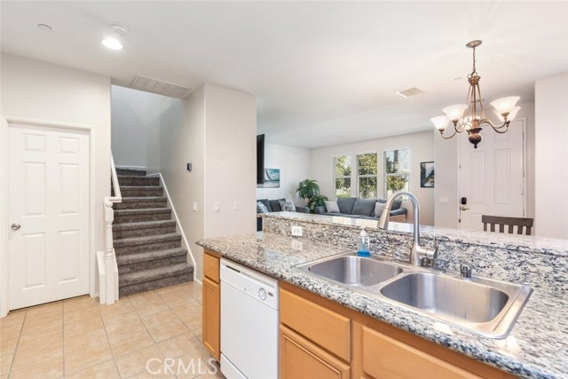 Detail Gallery Image 15 of 31 For 1800 E Lakeshore, Lake Elsinore,  CA 92530 - 3 Beds | 2 Baths