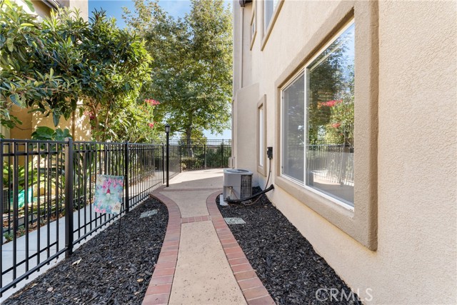 Detail Gallery Image 27 of 31 For 10 Veneto Ln, Aliso Viejo,  CA 92656 - 3 Beds | 2/1 Baths