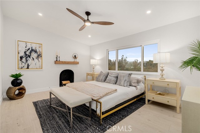 24362 Via Santa Clara, Mission Viejo CA: https://media.crmls.org/medias/939a032d-0e7a-4da4-b87f-a30a904e4912.jpg