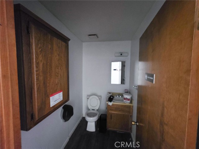 16048 Tuscola Road, Apple Valley, California 92307, ,Commercial Lease,For Rent,16048 Tuscola Road,CRHD25154199