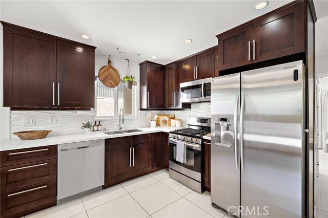 20352 Laguna Canyon Road, Laguna Beach CA: https://media.crmls.org/medias/939b32b6-e3f9-4c8c-85cb-2a306969c7d5.jpg