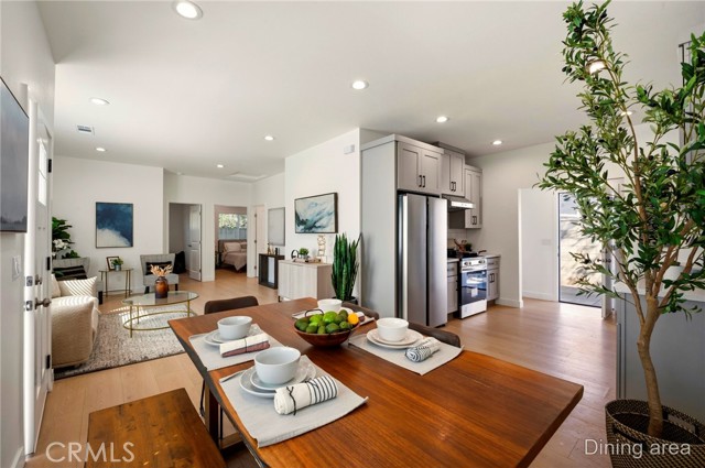 Detail Gallery Image 7 of 36 For 1411 W 7th St, Santa Ana,  CA 92703 - 6 Beds | 4 Baths