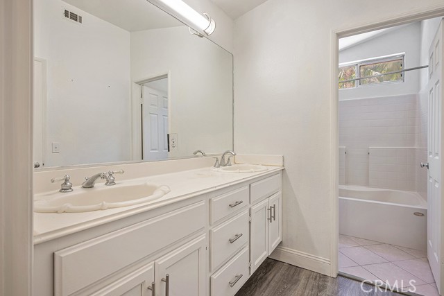 Detail Gallery Image 40 of 62 For 14846 Narcissus Crest Ave, Canyon Country,  CA 91387 - 5 Beds | 2/1 Baths