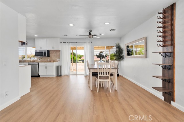 Detail Gallery Image 8 of 52 For 19140 Lenca Rd, Apple Valley,  CA 92307 - 3 Beds | 2 Baths