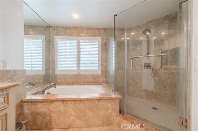 10 La Quinta, Irvine CA: https://media.crmls.org/medias/939c8005-1f8f-4396-bd66-b18e351196a7.jpg