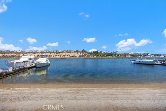 103 Yorktown, Newport Beach CA: https://media.crmls.org/medias/939cbe6f-da3c-419b-845c-0e8689c4beae.jpg