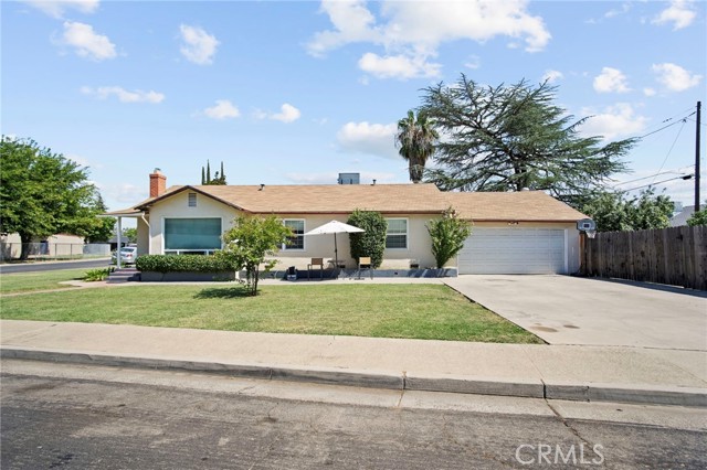 Detail Gallery Image 1 of 38 For 1900 Ashwood Dr, Merced,  CA 95340 - 3 Beds | 1 Baths