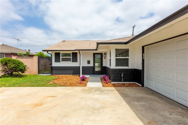 Detail Gallery Image 3 of 42 For 19102 Dunbrooke Ave, Carson,  CA 90746 - 3 Beds | 2 Baths