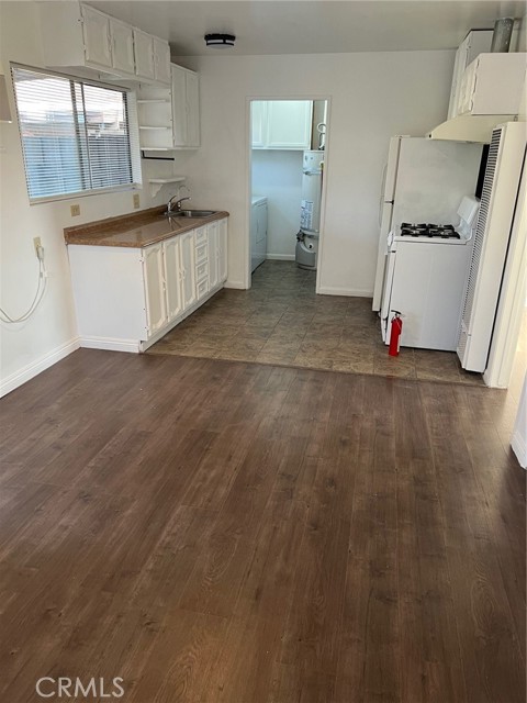 635 Myrtle #2, Glendora CA: https://media.crmls.org/medias/939e0495-5b5c-4810-bede-6a0a348cca1f.jpg
