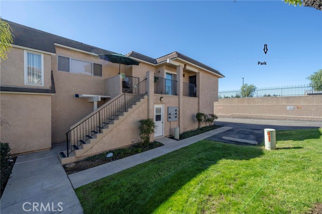 Detail Gallery Image 3 of 38 For 955 Las Lomas Dr #D,  La Habra,  CA 90631 - 3 Beds | 1/1 Baths