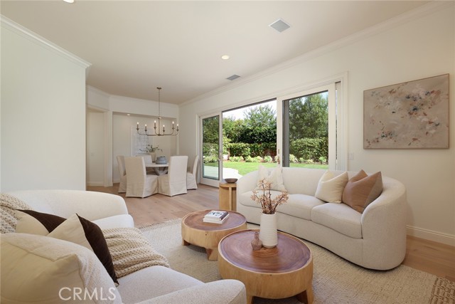 Detail Gallery Image 3 of 26 For 1946 Port Locksleigh Pl, Newport Beach,  CA 92660 - 6 Beds | 4/1 Baths